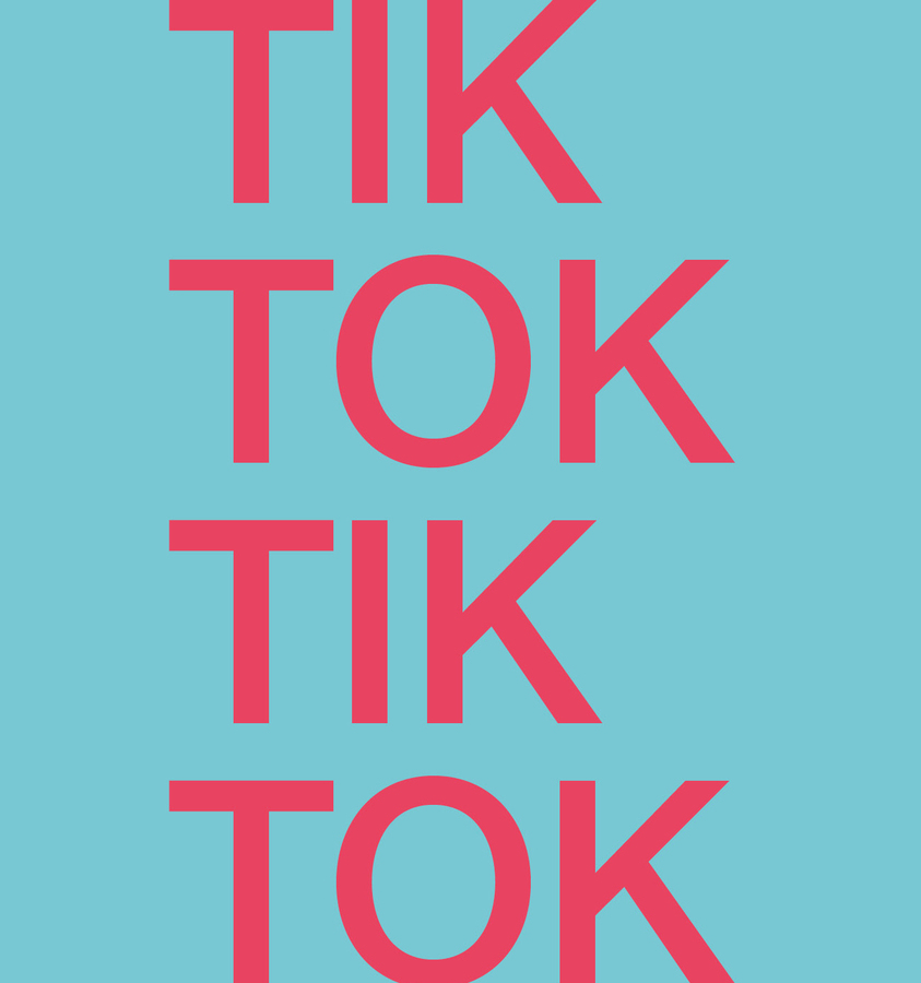 Grafik mit dem Schriftzug "TIK TOK" in roter Farbe, wiederholt auf hellem Türkis-Hintergrund. Das Logo der Social-Media-Plattform TikTok.