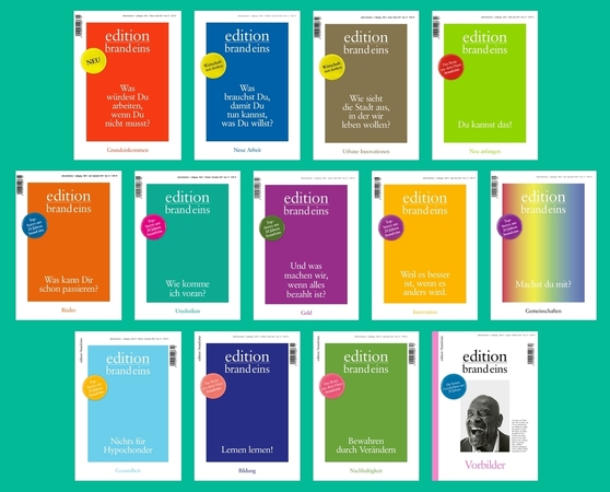 Das Bild zeigt eine Anordnung von zwölf Buchcovern des Verlags "edition brand eins". Die Cover sind in drei Reihen zu je vier angeordnet und haben einen hellen Hintergrund. Jedes Cover ist mit einem farbigen Akzent versehen und trägt eine prägnante Frage oder Aussage in schwarzer Schrift. Die Themen der Bücher reichen von Grundeinkommen und neuer Arbeit bis hin zu Gemeinschaft und Nachhaltigkeit. Die Cover sind so gestaltet, dass sie einen modernen und intellektuellen Eindruck vermitteln.