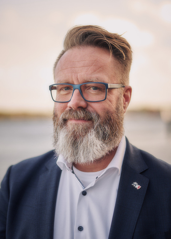 Claus Ruhe Madsen