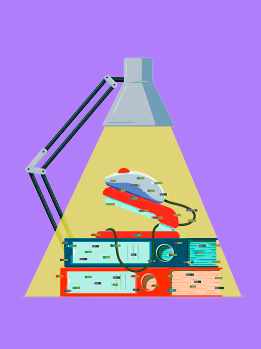 Zeichnung eines Computer-Setups. Eine Computermaus und ein alter Computer-Tower stehen im Licht eines Schreibtischleuchte. Der Hintergrund ist lila.