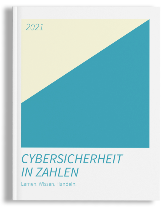 Das Bild ist das Cover eines Buches mit dem Titel "Cybersicherheit in Zahlen" von Lernen, Wissen, Handel. Das Cover zeigt ein geometrisches Muster mit einem blauen und gelben Dreieck, und die Jahreszahl "2021" ist oben abgebildet. Der Titel ist in fetter, schwarzer Schrift geschrieben, und die Namen der Autoren stehen in kleinerer, schwarzer Schrift unterhalb des Titels. Die Gestaltung des Umschlags ist minimalistisch und klar, wobei der Schwerpunkt auf dem Text und den geometrischen Formen liegt.