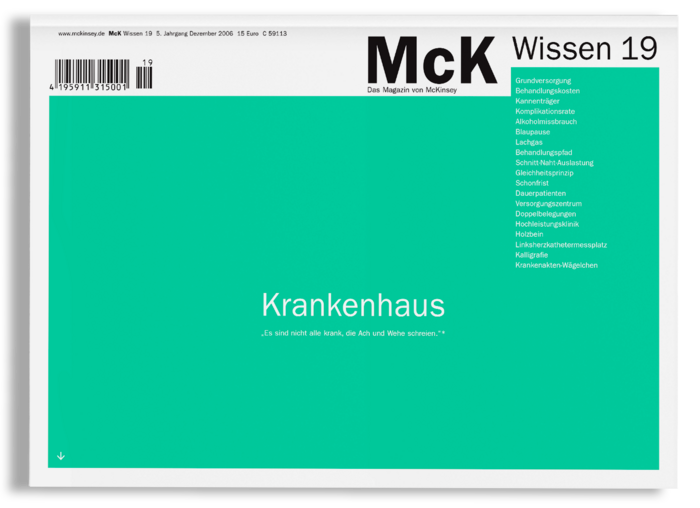 Bei dem Bild handelt es sich um einen Screenshot einer Zeitschriften- oder Zeitungsseite mit einem überwiegend grün-weißen Farbschema. Die Seite weist ein auffälliges "McK"-Logo am oberen Rand auf, und der Titel "Krankenhaus" wird in großen Buchstaben angezeigt. Die Seite enthält auch verschiedene Textelemente wie einen Strichcode, eine Themenliste und eine Beschreibung des Inhalts. Das Layout und die Gestaltung der Seite lassen darauf schließen, dass es sich um eine gedruckte Publikation handelt, und das Bild wird als zugänglich für Menschen mit Sehbehinderungen beschrieben, da es als Bildschirmbild beschrieben wird.