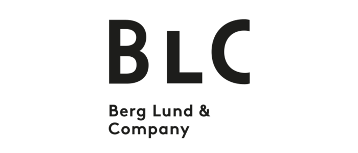 Das Bild zeigt ein quadratisches Logo mit den Buchstaben „BLO“ in der Mitte. Unterhalb des Haupttextes steht in kleinerer Schrift „Berg Lund & Company“. Das Logo ist schwarz auf weißem Hintergrund und somit gut sichtbar und lesbar.