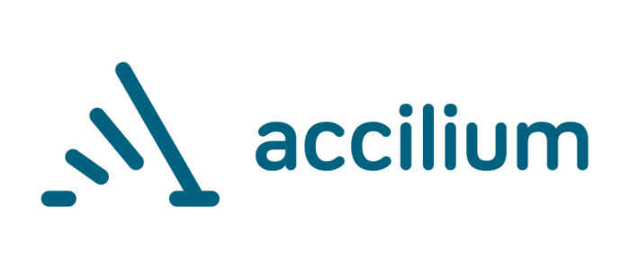 Das Bild zeigt das Logo eines Unternehmens namens „accilion“. Das Logo besteht aus einer blauen Strichzeichnung einer Lichtquelle, die eine stilisierte Darstellung einer Glühbirne oder Lampe zu sein scheint. Das Wort „accilion“ ist in einer größeren blauen Schrift unterhalb der Lichtquelle geschrieben, wodurch ein optisch ansprechendes und zugängliches Logo-Design entsteht.