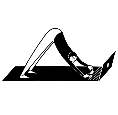 Das Bild zeigt eine stilisierte Illustration einer Person in einer Yoga-Pose, deren Kopf auf den Händen ruht, während sie einen Laptop benutzt. Die Person ist in einem minimalistischen Schwarz-Weiß-Stil dargestellt, mit einer einfachen Strichzeichnung der Figur und des Laptops. Das Bild ist so gestaltet, dass es für ein breites Spektrum von Nutzern, einschließlich Menschen mit Sehbehinderungen, zugänglich ist, indem klare und einfache visuelle Elemente verwendet werden.
