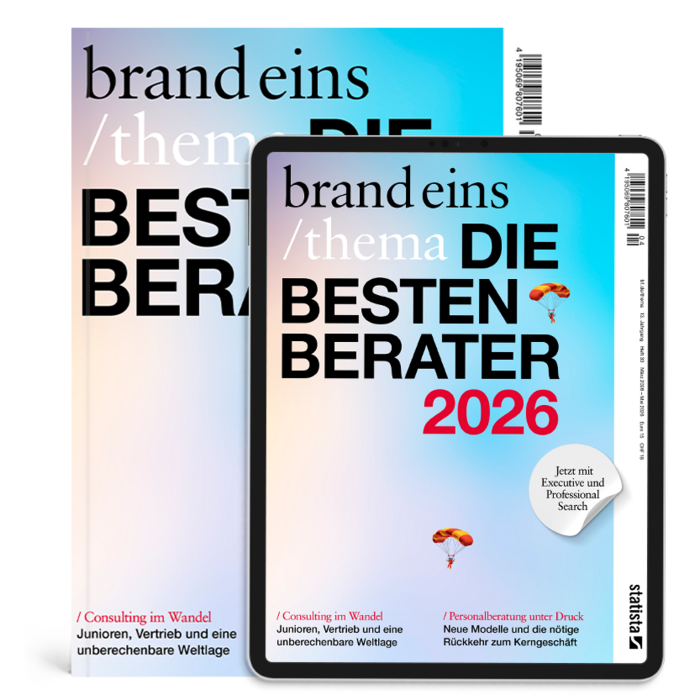 Das Bild zeigt ein Magazincover mit dem Titel „BESTEN BERATER 2026” in Blau und Weiß. Auf dem Cover ist eine Person mit einem roten Regenschirm zu sehen, und auf der rechten Seite befindet sich ein Barcode. Das Magazin trägt den Titel „brand eins / thema die BESTEN BERATER” und wird von Statis herausgegeben. Auf dem Cover befindet sich außerdem ein Hinweis darauf, dass es sich um ein Magazin zum Thema Beratung und Personal Branding handelt, mit einem Verweis auf eine Beratungsfirma und eine Website.