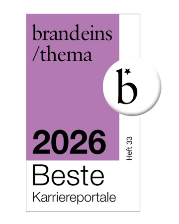 Das Bild ist ein Grafikdesign mit einem violetten Hintergrund und einem weiß-schwarzen Designelement. Der Text „brandeins / thema” wird in einer größeren Schriftart angezeigt, gefolgt von „2026 Beste Karriereportale” in einer kleineren Schriftart. In der oberen rechten Ecke befindet sich ein runder weißer Button mit einem schwarzen „b”. Das Design soll für alle Nutzer, einschließlich Menschen mit Sehbehinderungen, zugänglich sein, indem es klaren und lesbaren Text sowie ein kontrastreiches Farbschema bietet.