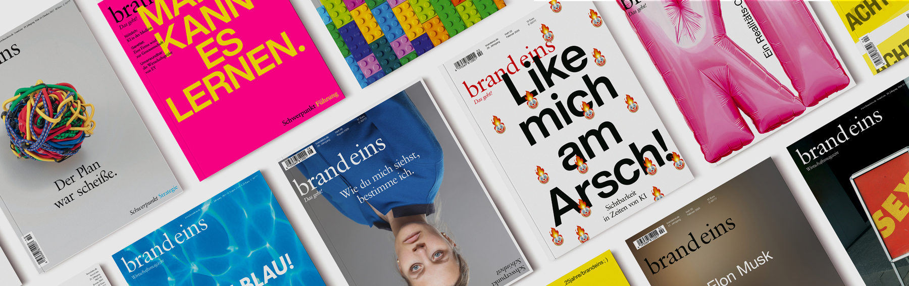 Das Bild zeigt eine Sammlung verschiedener Zeitschriften und Zeitungen, die auf einem weißen Hintergrund ausgebreitet sind. Die Titelseiten weisen eine Mischung aus Farben und Designs auf und zeigen unterschiedliche Schlagzeilen und Bilder. Die Zeitschriften und Zeitungen sind in einem rasterartigen Muster angeordnet, wobei jede Ausgabe neben ihren Nachbarn platziert ist. Das Bild enthält keinen Text, und die Anordnung der Elemente vermittelt den Eindruck einer optisch ansprechenden und gut organisierten Präsentation.