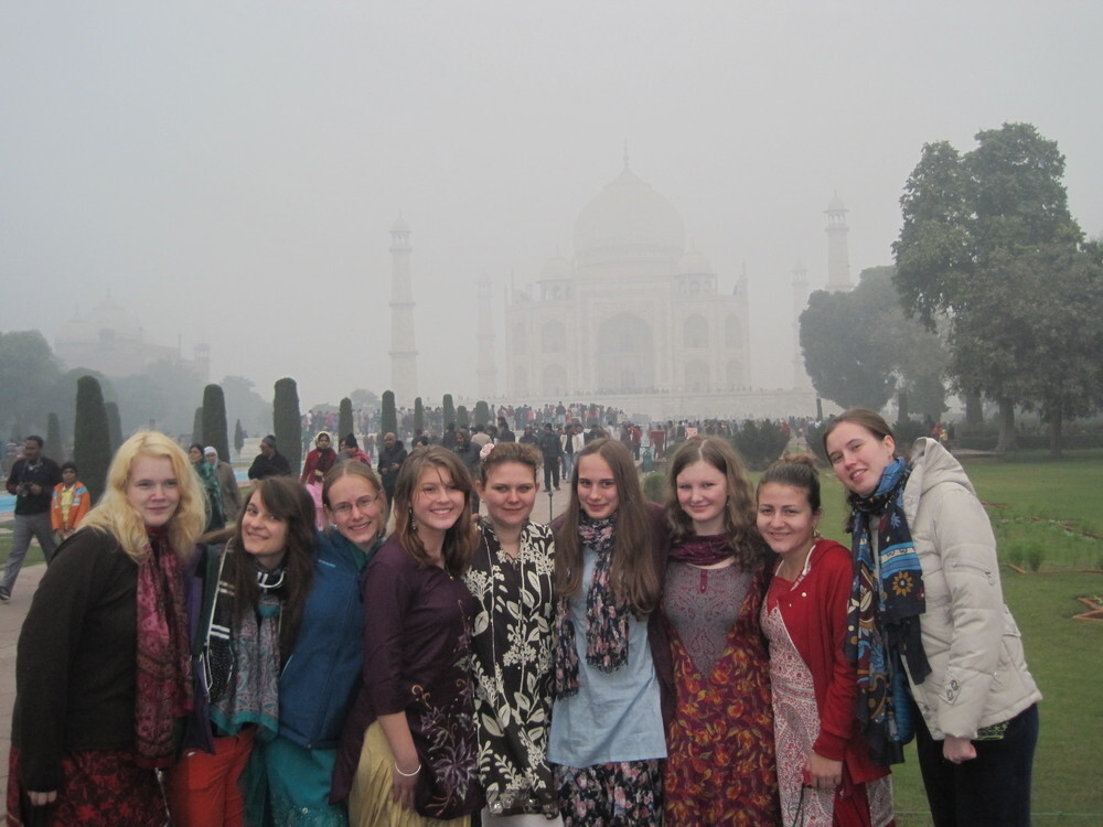 Ausflug zum Taj Mahal in Agra während des YFU-Mittelseminars