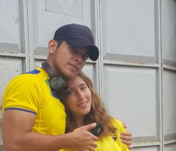 Johanna mit einem Freund in Ecuador