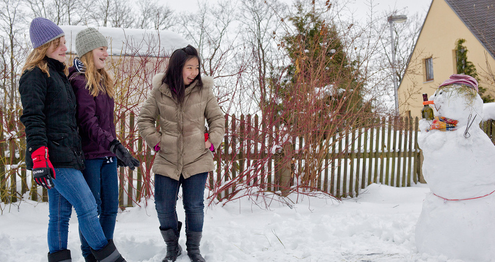 Mit den Gastschwestern im Schnee