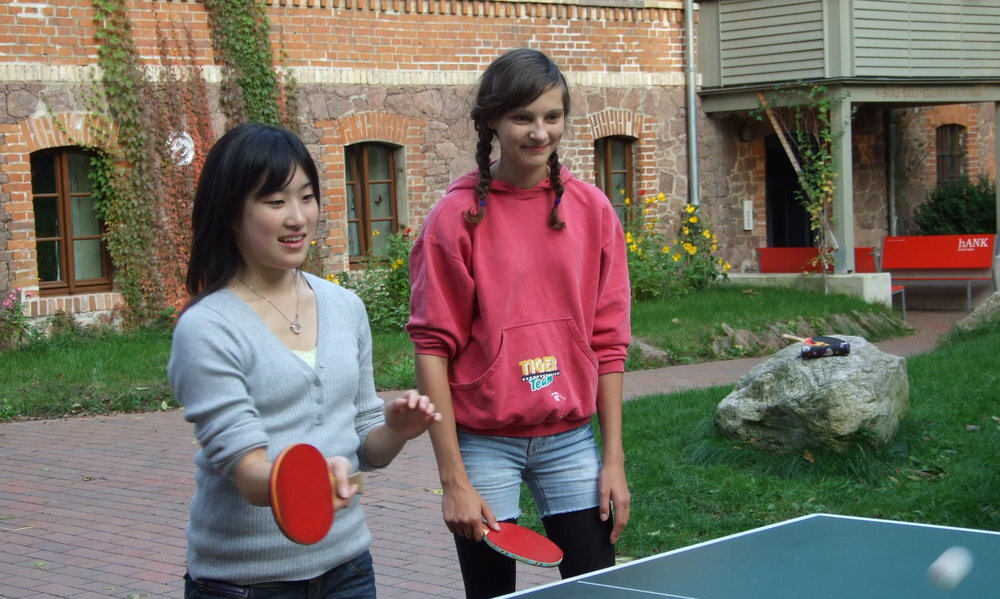 Ayaka beim Tischtennis