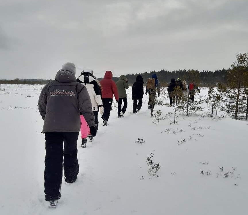 Ausflug mit dem Natur-Programm in ein verschneites Moor