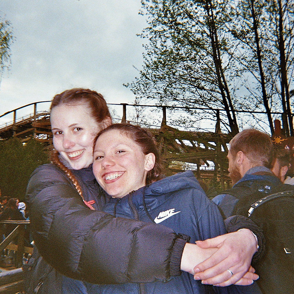 Das erste Mal Achterbahn fahren im Parc Asterix