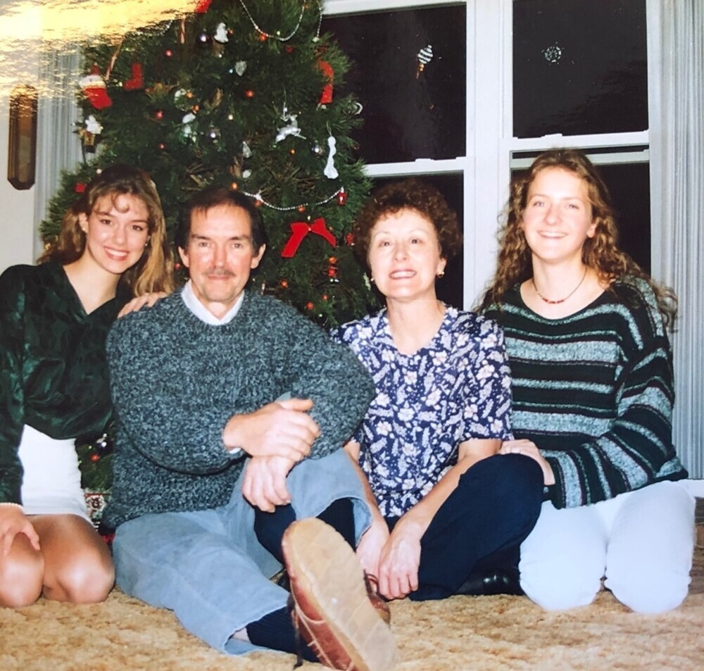 30 Jahre später: Juliane mit ihrer Gastfamilie 1994...