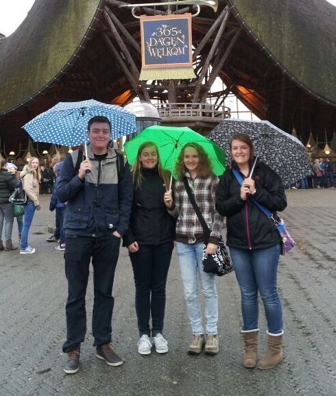 Katharina mit holländischen Freunden im Efteling 