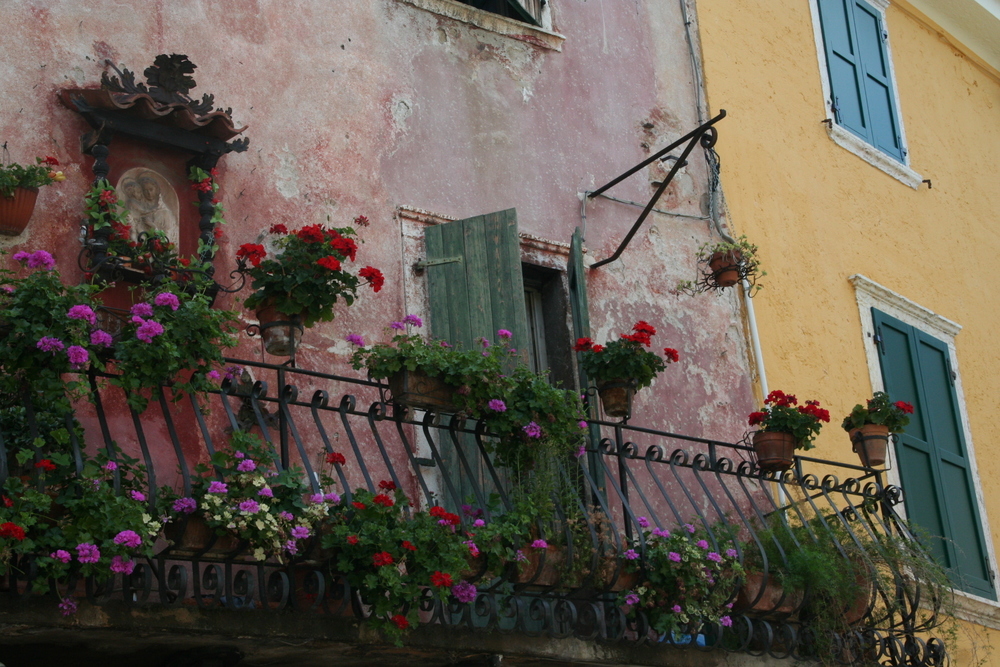 Häuserfront in Italien